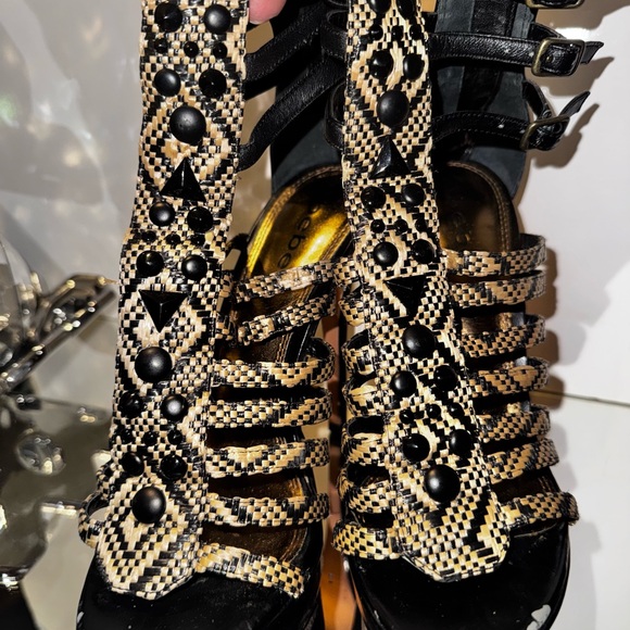 Bebe Aztec/gladiator Raffia sandal - Picture 2 of 11